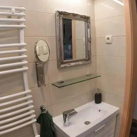 Stoger Panzio Es Etterem Bed & Breakfast