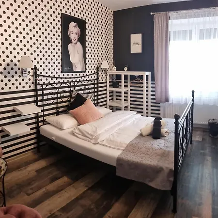 Bed & Breakfast Stoger Panzio Es Etterem
