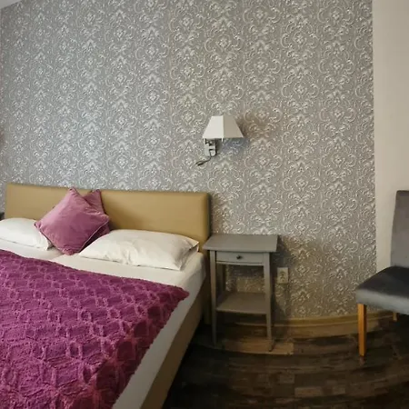 Stoger Panzio Es Etterem Bed & Breakfast Vasszecseny