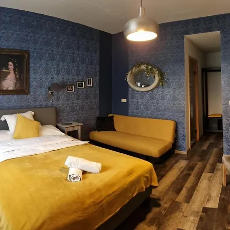 Bed & Breakfast Stoger Panzio Es Etterem