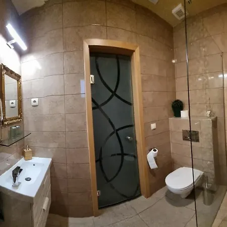 Bed & Breakfast Stoger Panzio Es Etterem