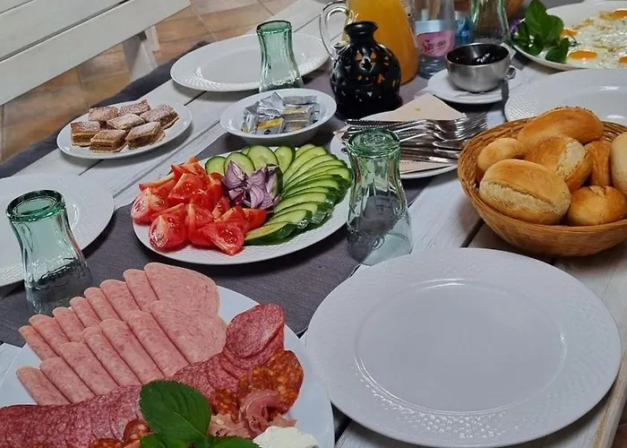 Alojamento de Acomodação e Pequeno-almoço Stőger Panzió 3*
